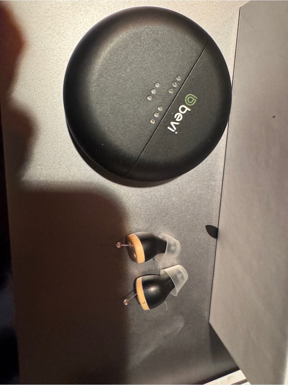 Bevi Black Wireless In-Ear Hearing Device with Charging Case